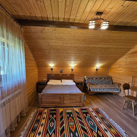 Guesthouse Kolo Druziv Tatarów Zewnętrze zdjęcie