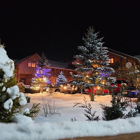Guesthouse Kolo Druziv Tatarów Zewnętrze zdjęcie