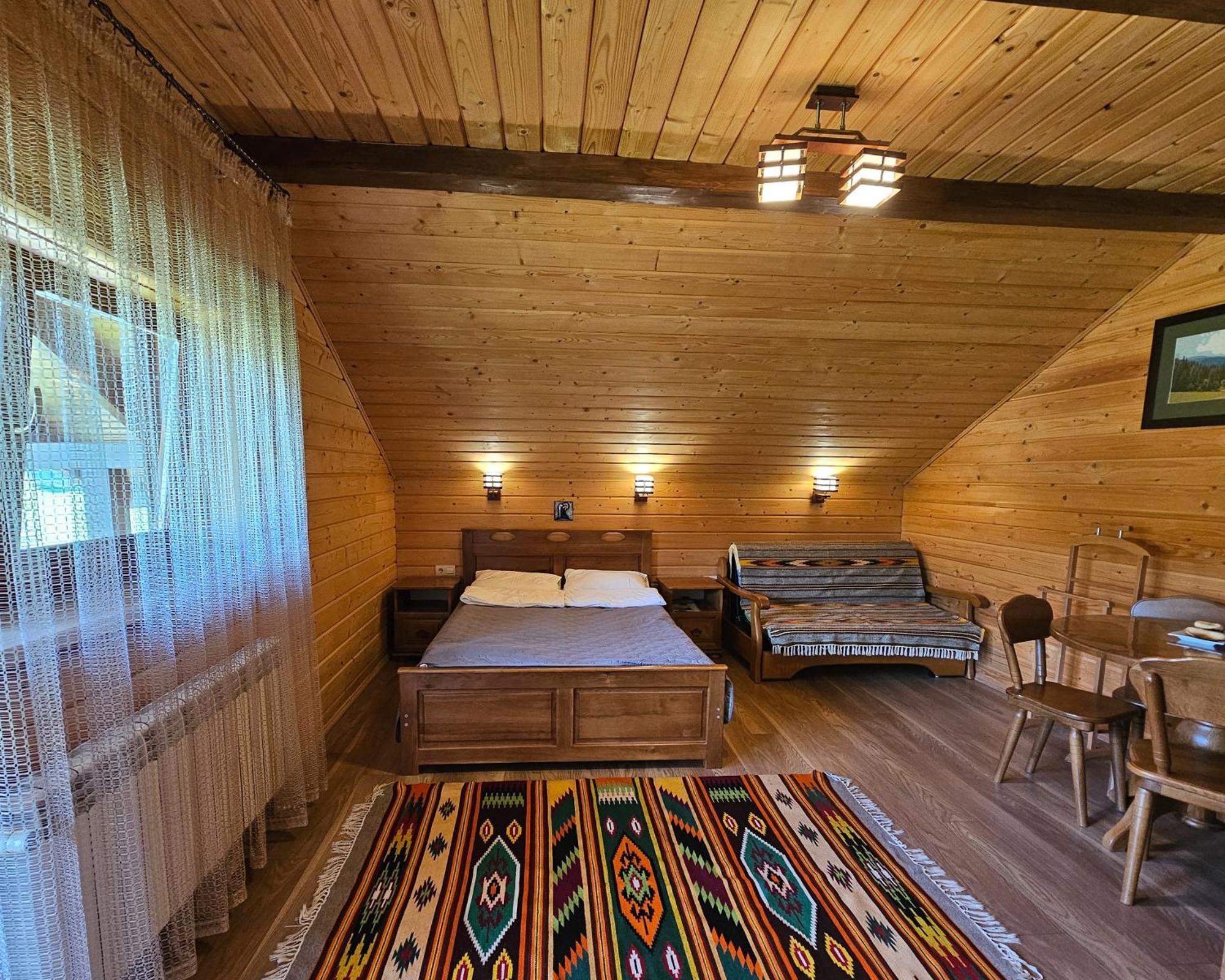 Guesthouse Kolo Druziv Tatarów Zewnętrze zdjęcie