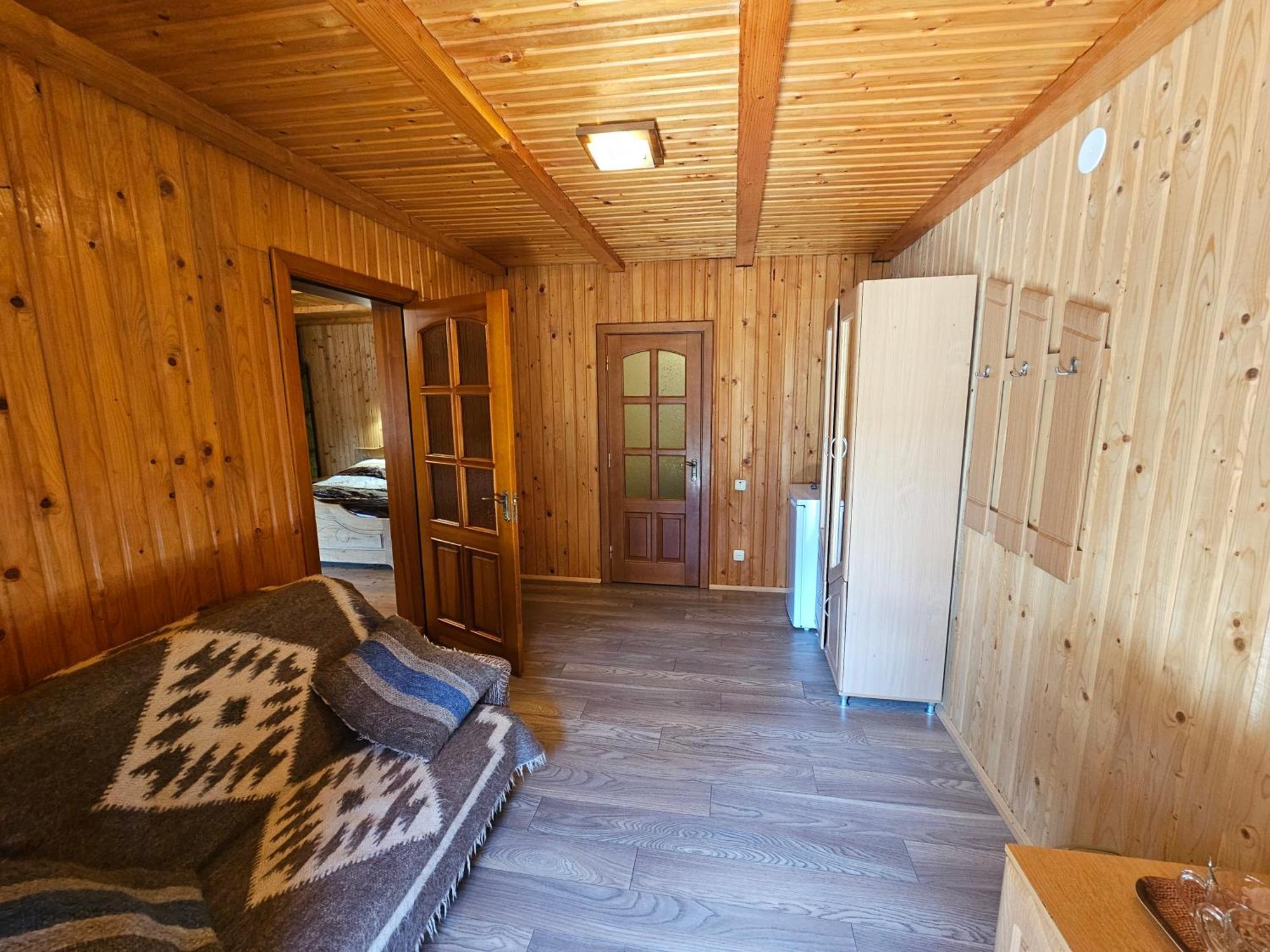 Guesthouse Kolo Druziv Tatarów Zewnętrze zdjęcie