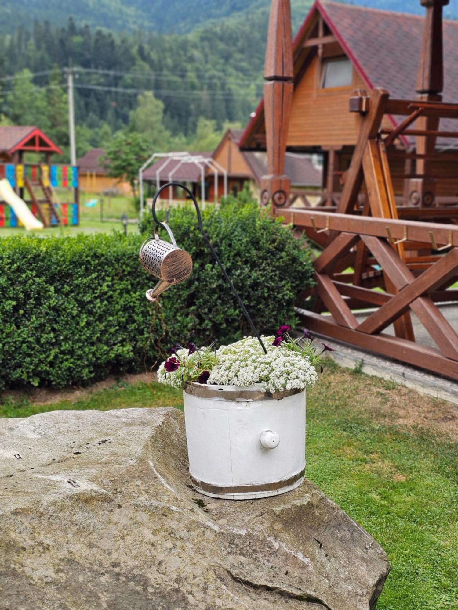 Guesthouse Kolo Druziv Tatarów Zewnętrze zdjęcie