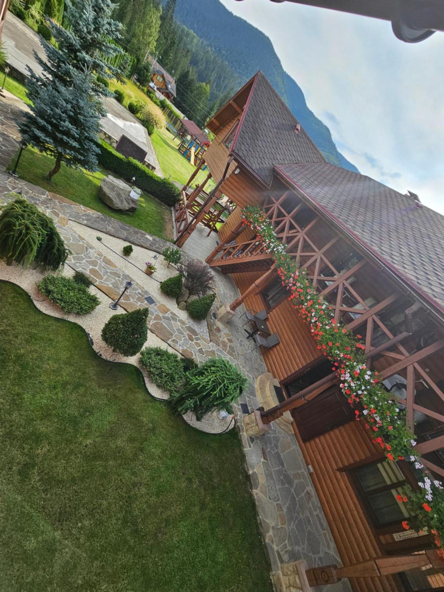 Guesthouse Kolo Druziv Tatarów Zewnętrze zdjęcie