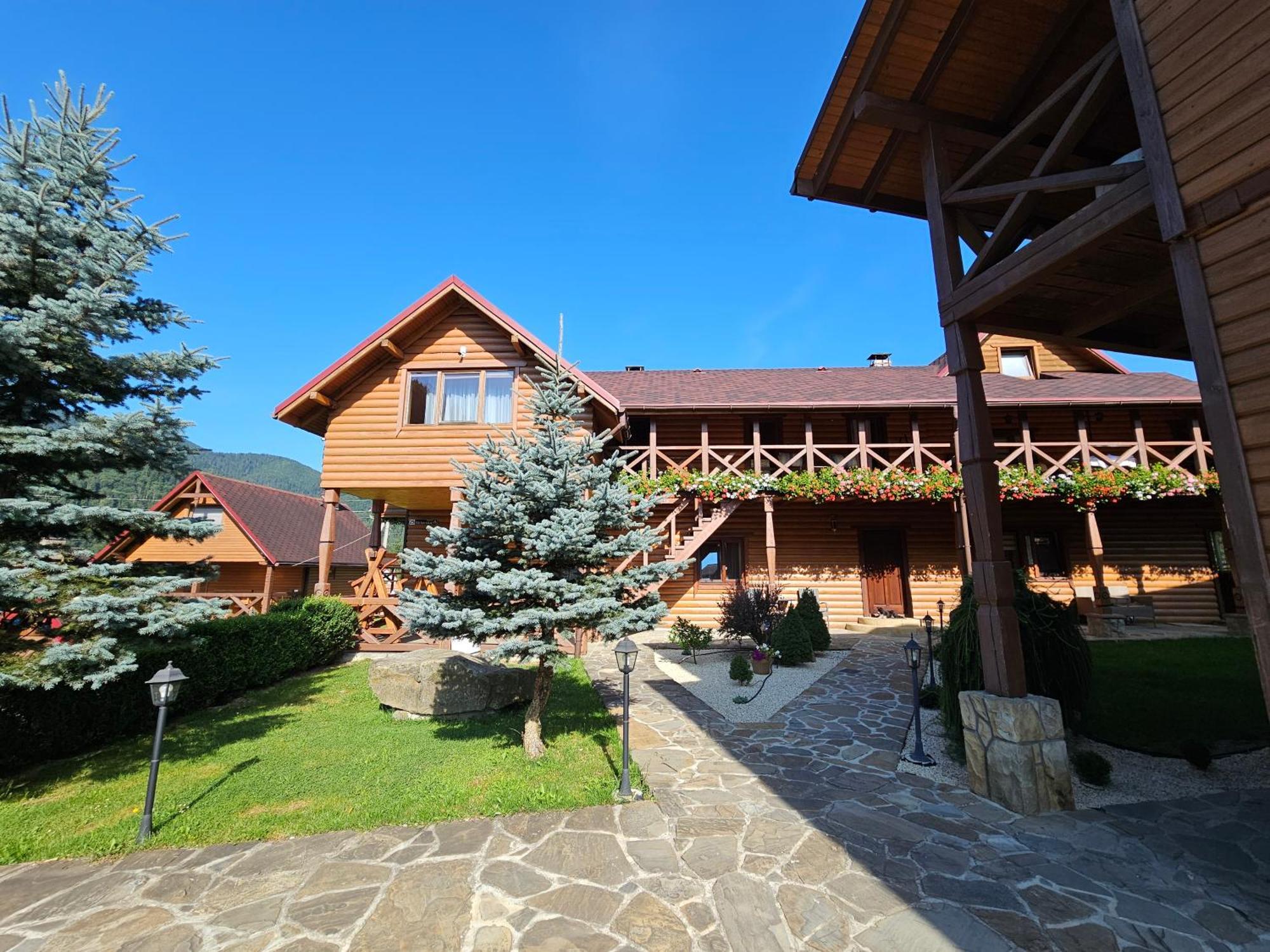 Guesthouse Kolo Druziv Tatarów Zewnętrze zdjęcie