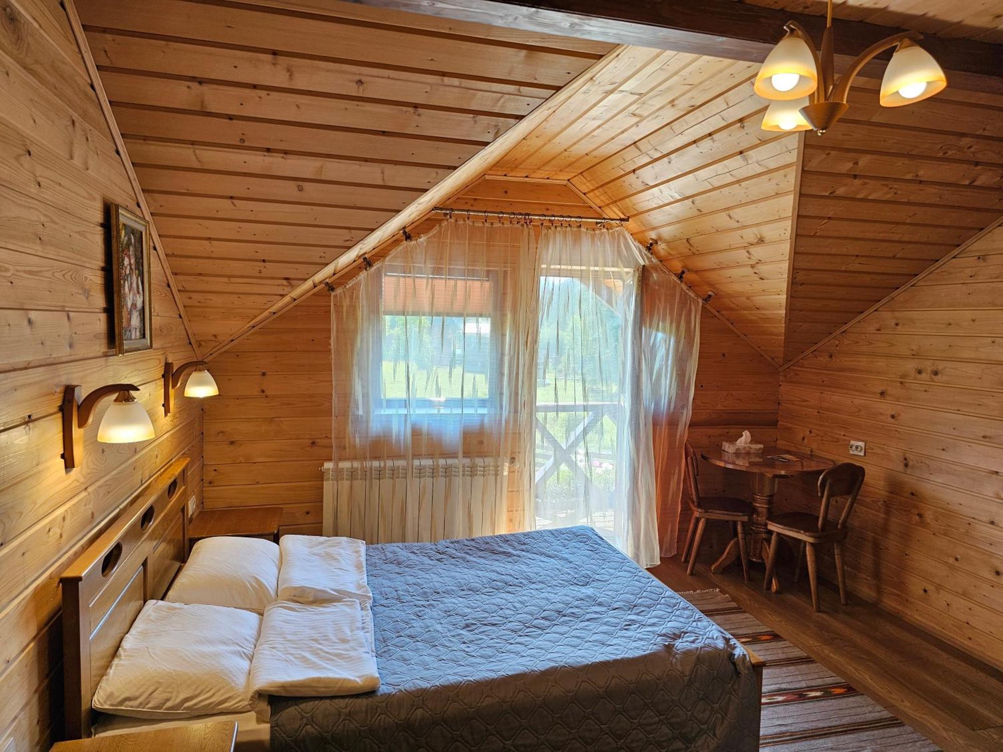 Guesthouse Kolo Druziv Tatarów Zewnętrze zdjęcie